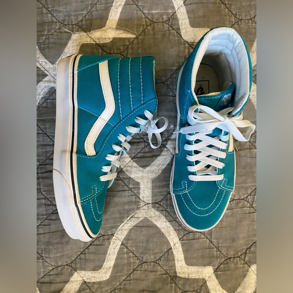 *VANS BLOWOUT!* Vans Sk8-Hi Caribbean Blue Boys 6.5/Women 8